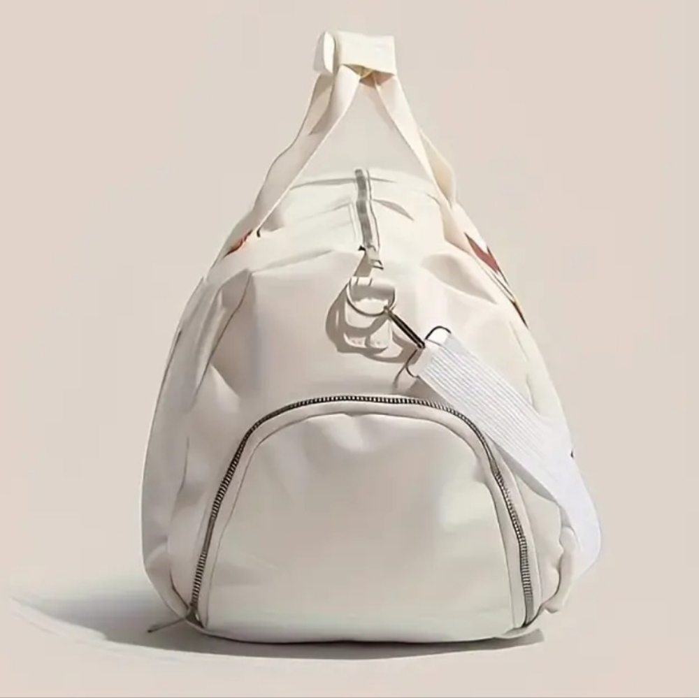 Hello Kitty Extra Large Travel Duffle NWOT - Picture 6 of 11